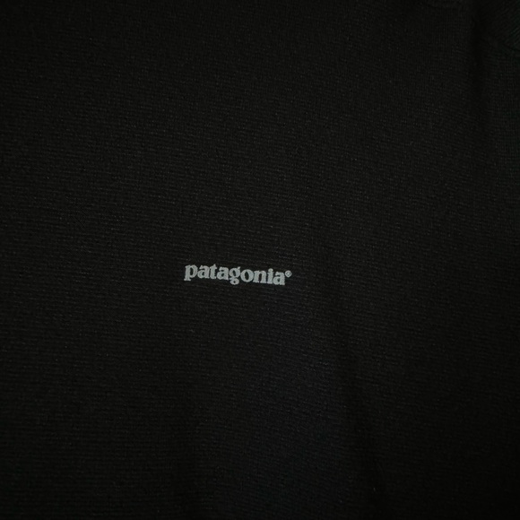 Patagonia long sleeve top - Picture 2 of 6